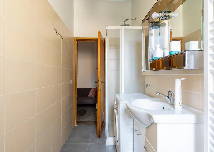 Διαμέρισμα Three Large Bedrooms For Six People Downtown *