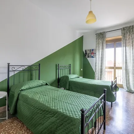 Appartamento Three Large Bedrooms For Six People Downtown *
